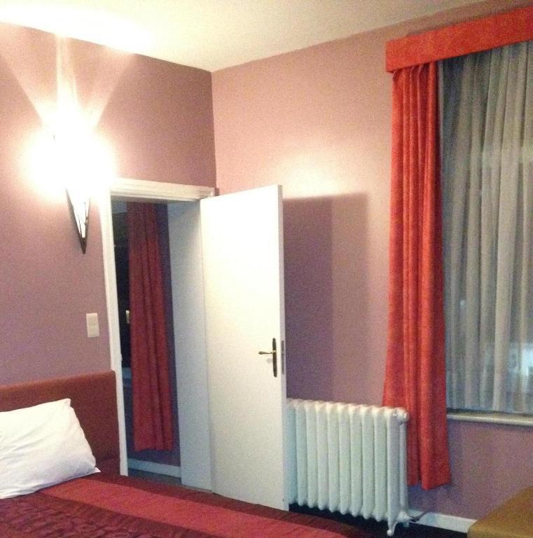 Hotel Stalingrad Brüssel Zimmer foto